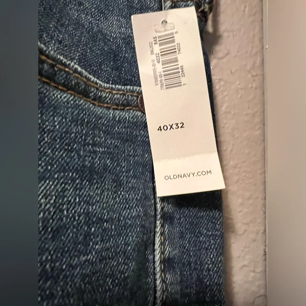 NWT Men’s Old Navy 40x32 Loose Fit Jeans with Built-In Flex - Picture 4 of 6